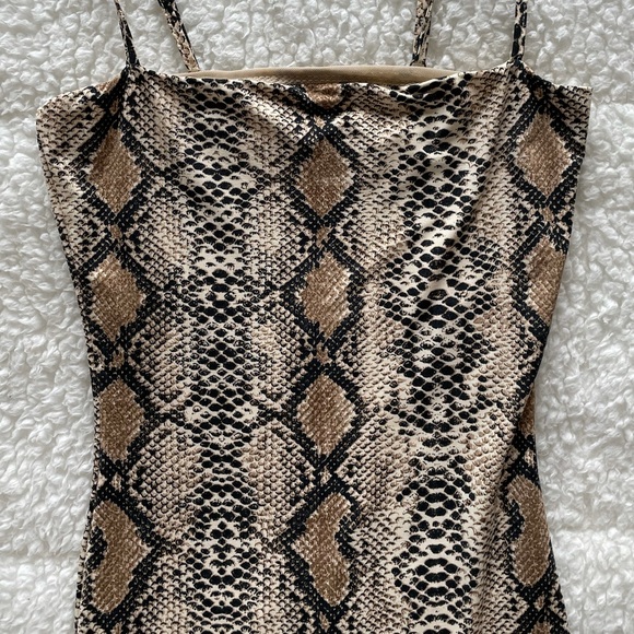 snakeprint midi dress - Picture 5 of 9